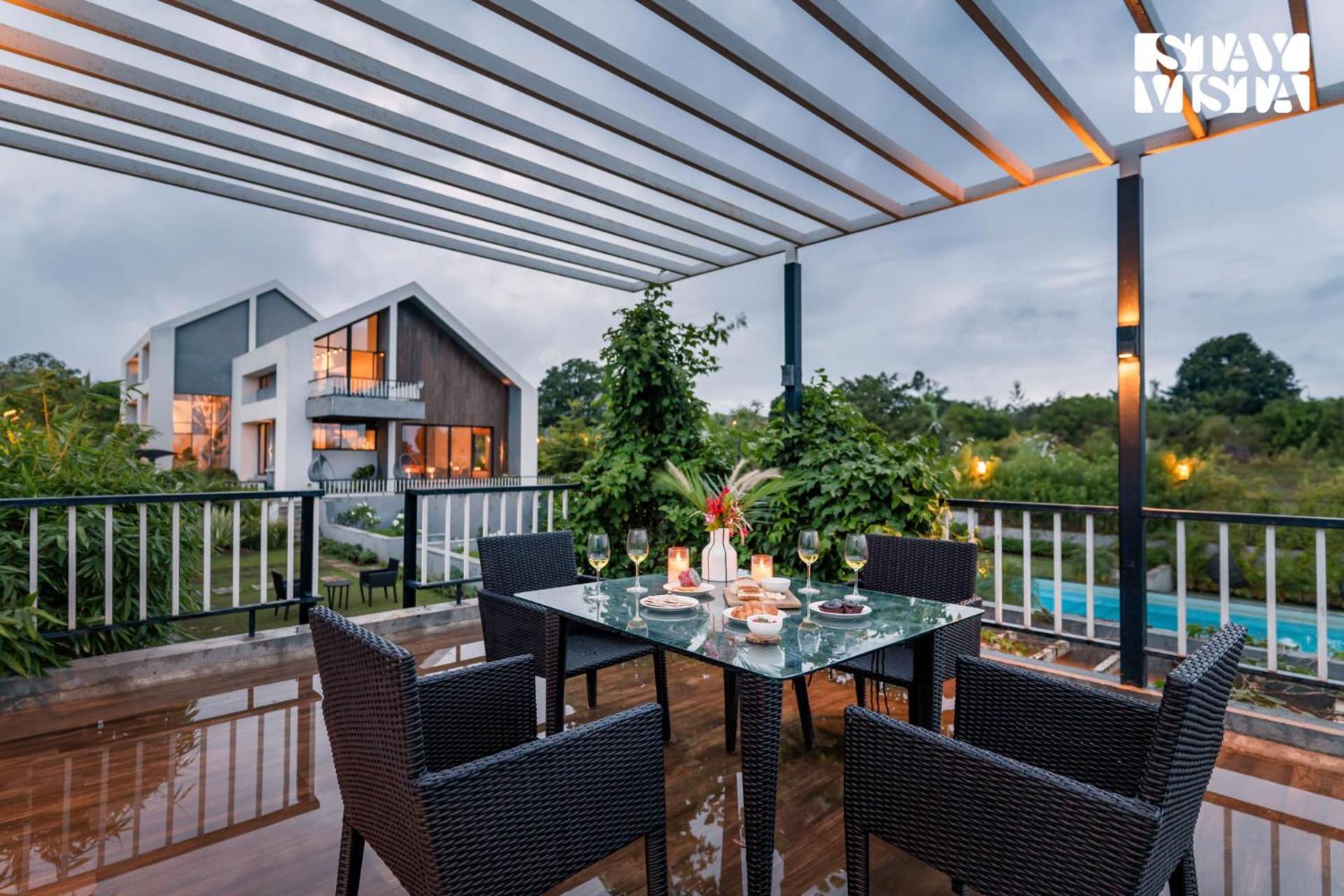 Stayvista At The Rainfield Villa With Gazebo & Lawn Nashik Eksteriør billede