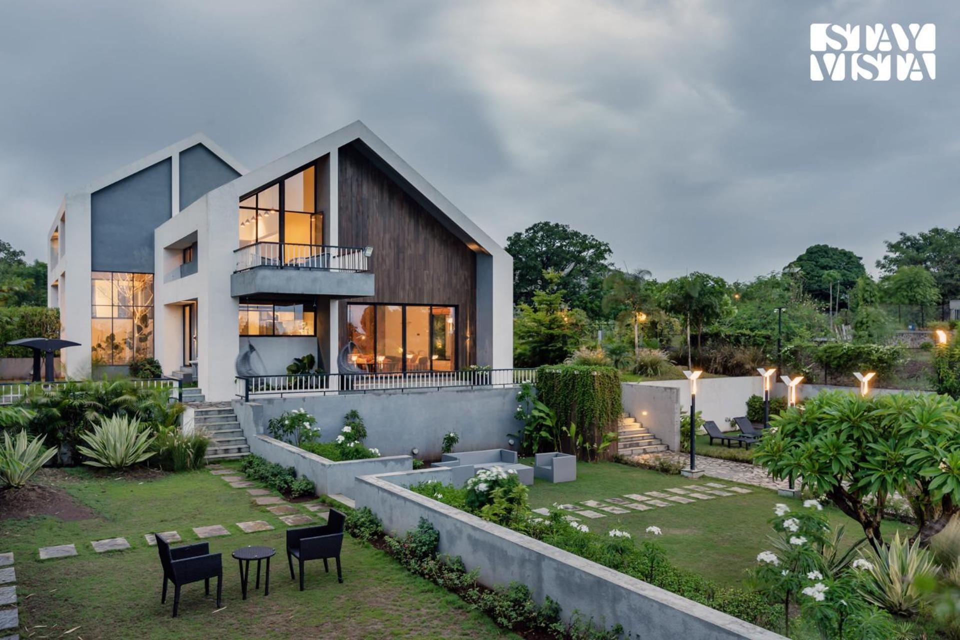 Stayvista At The Rainfield Villa With Gazebo & Lawn Nashik Eksteriør billede
