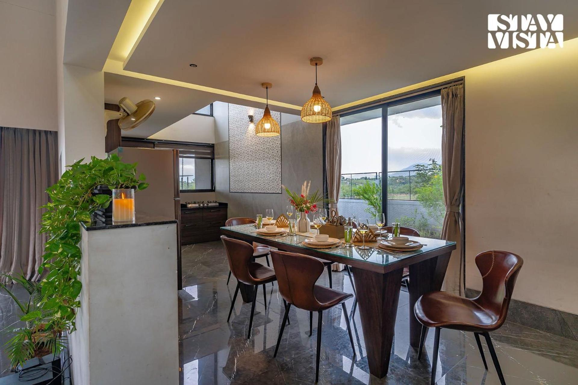 Stayvista At The Rainfield Villa With Gazebo & Lawn Nashik Eksteriør billede